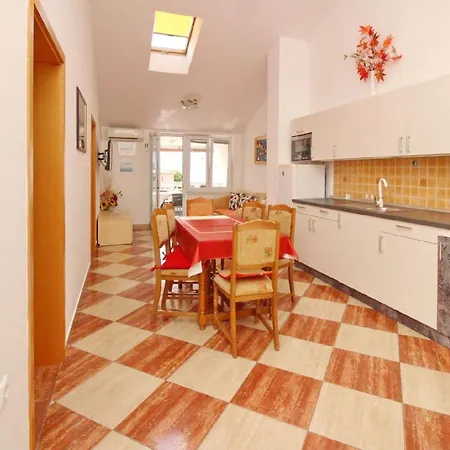 Apartment Charmante Ferienwohnung In Mit Eigenem Balkon