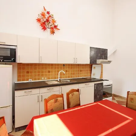 Apartment Charmante Ferienwohnung In Mit Eigenem Balkon *